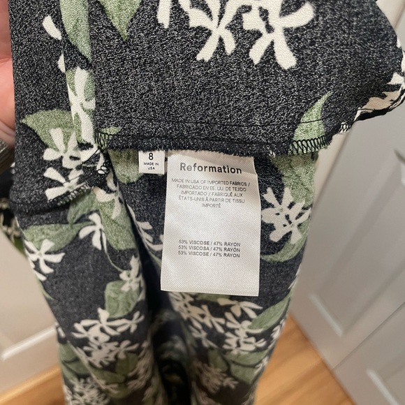 EUC Reformation Floral Baxley Dress - Picture 2 of 8